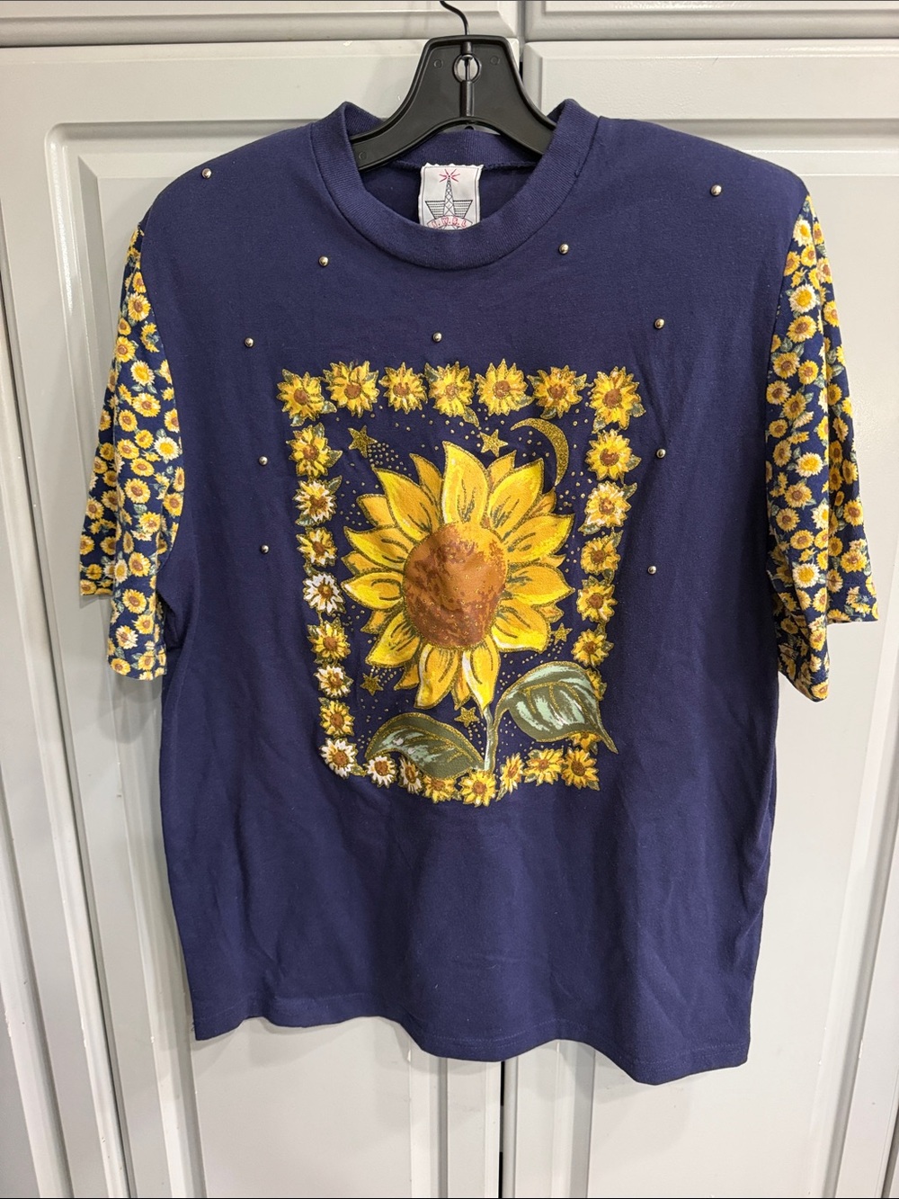 K.W.B.L. Vintage Glitter Glue Sunflower Graphic Design - Navy & Yellow Sz L